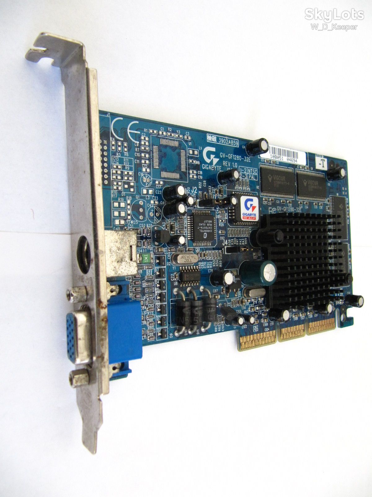 Gigabyte GV-GF1280-32E GeForce2 MX200 32M - фото фото фото 4