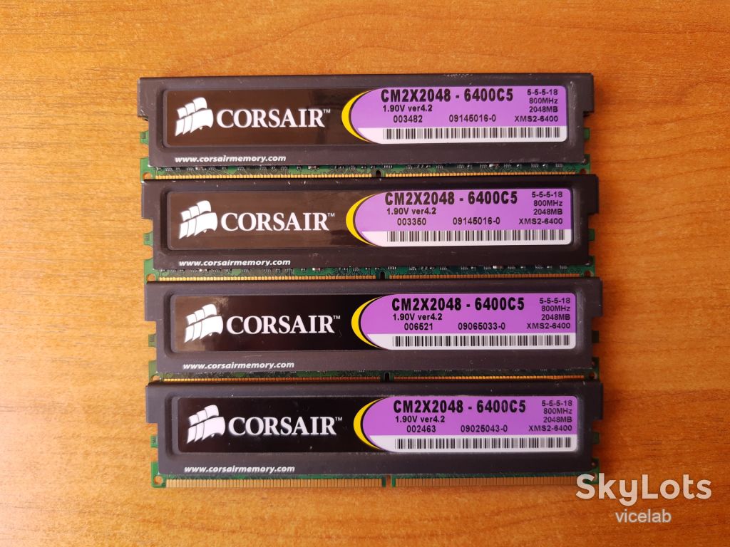 Оперативна пам'ять DDR2 Corsair XMS2 2*2GB - фото фото фото 5