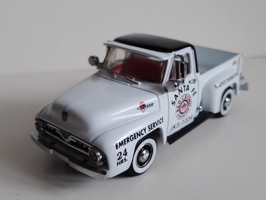 1955 Ford F100 Red Crown Emergency Service. Matchbox YRS06-M. 1/43 -3149- - фото фото фото 6