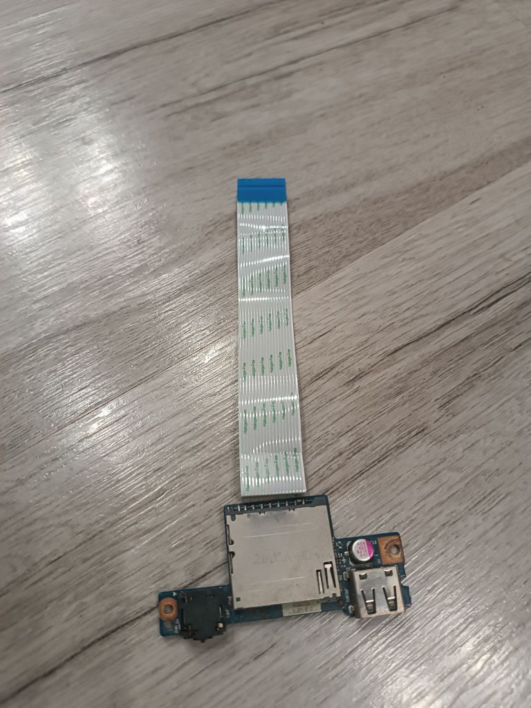 Додаткова USB + Audio + CardReader для ноутбука Lenovo G40-30 G40-80 - фото фото фото 0