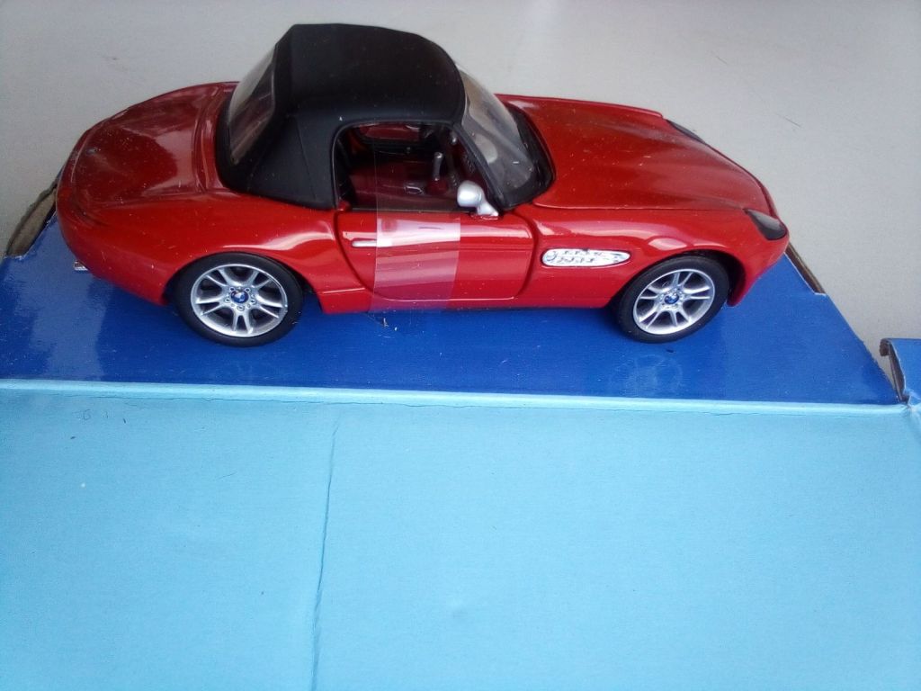 Hongwell BMW  Z8 Roadster 1:43 Cararama - фото фото фото 3