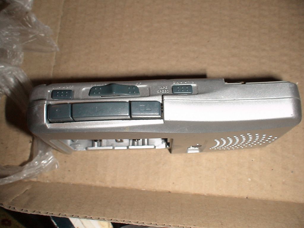 Диктофон LERVIA KH-4111 .Раритет.Миникассетта - фото фото фото 3