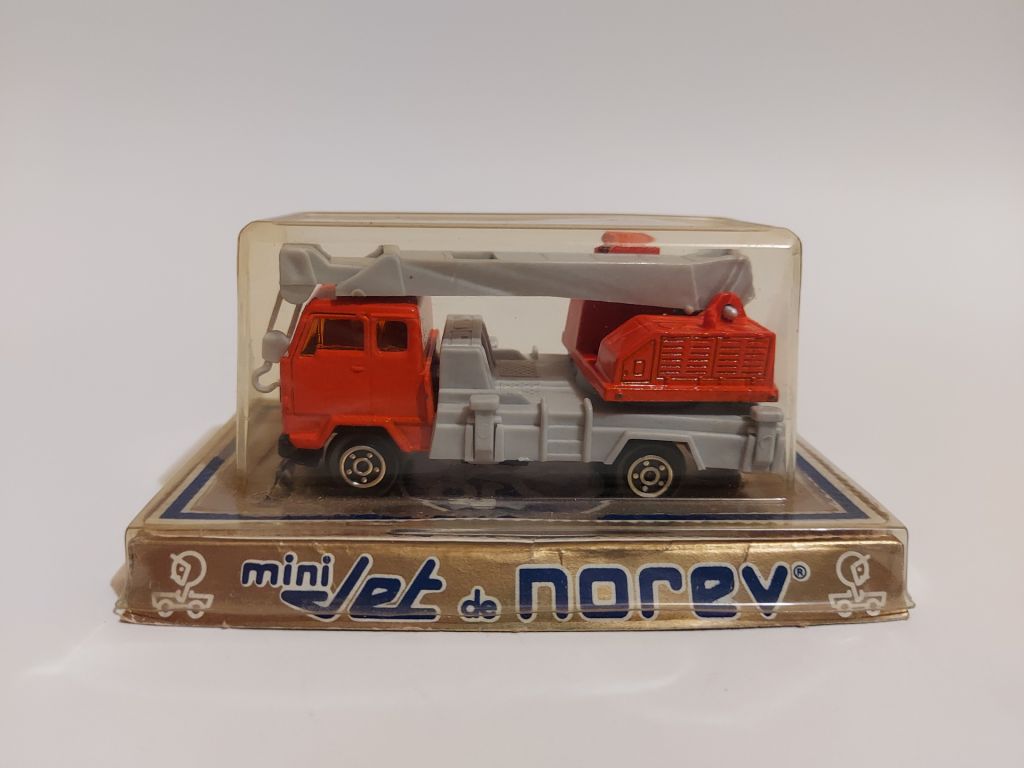 Norev miniJet 1:86 Volvo Grue - фото фото фото 0
