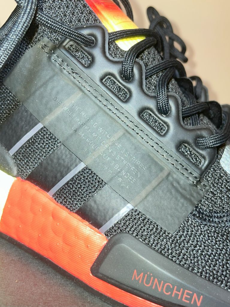 Кроссовки Adidas NMD R1 V2 Munchen  (FY1161) US8.5 - фото фото фото 10