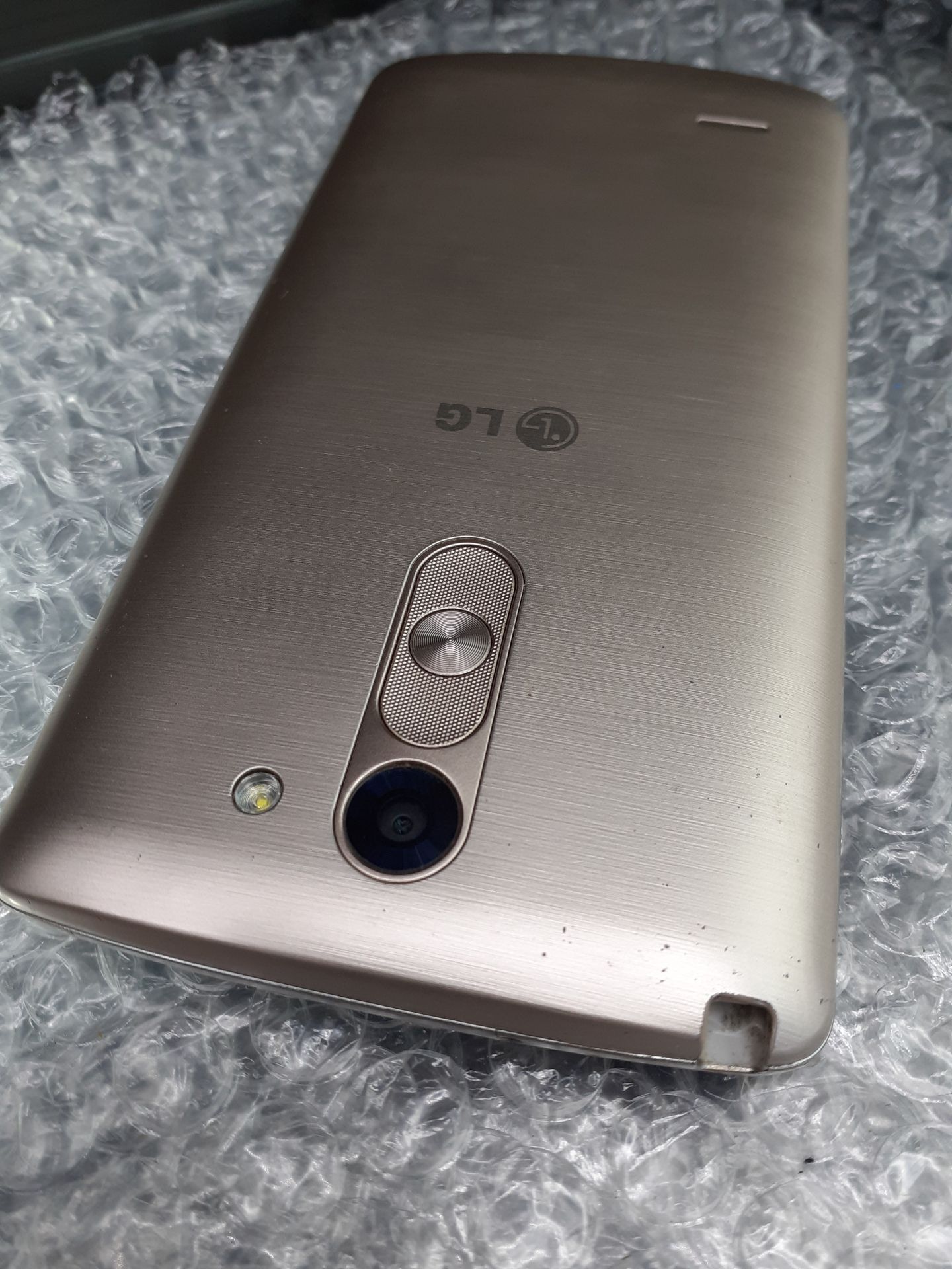 #252 LG G3 Stylus Gold - фото фото фото 2