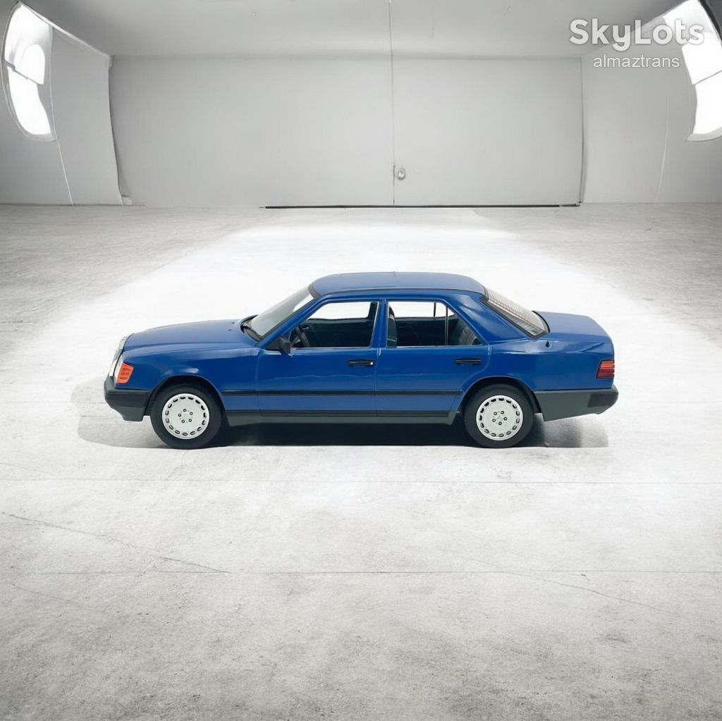 Mercedes-Benz 260 E W124  (1984) масштаб 1:18 - Model Car Group - фото фото фото 3