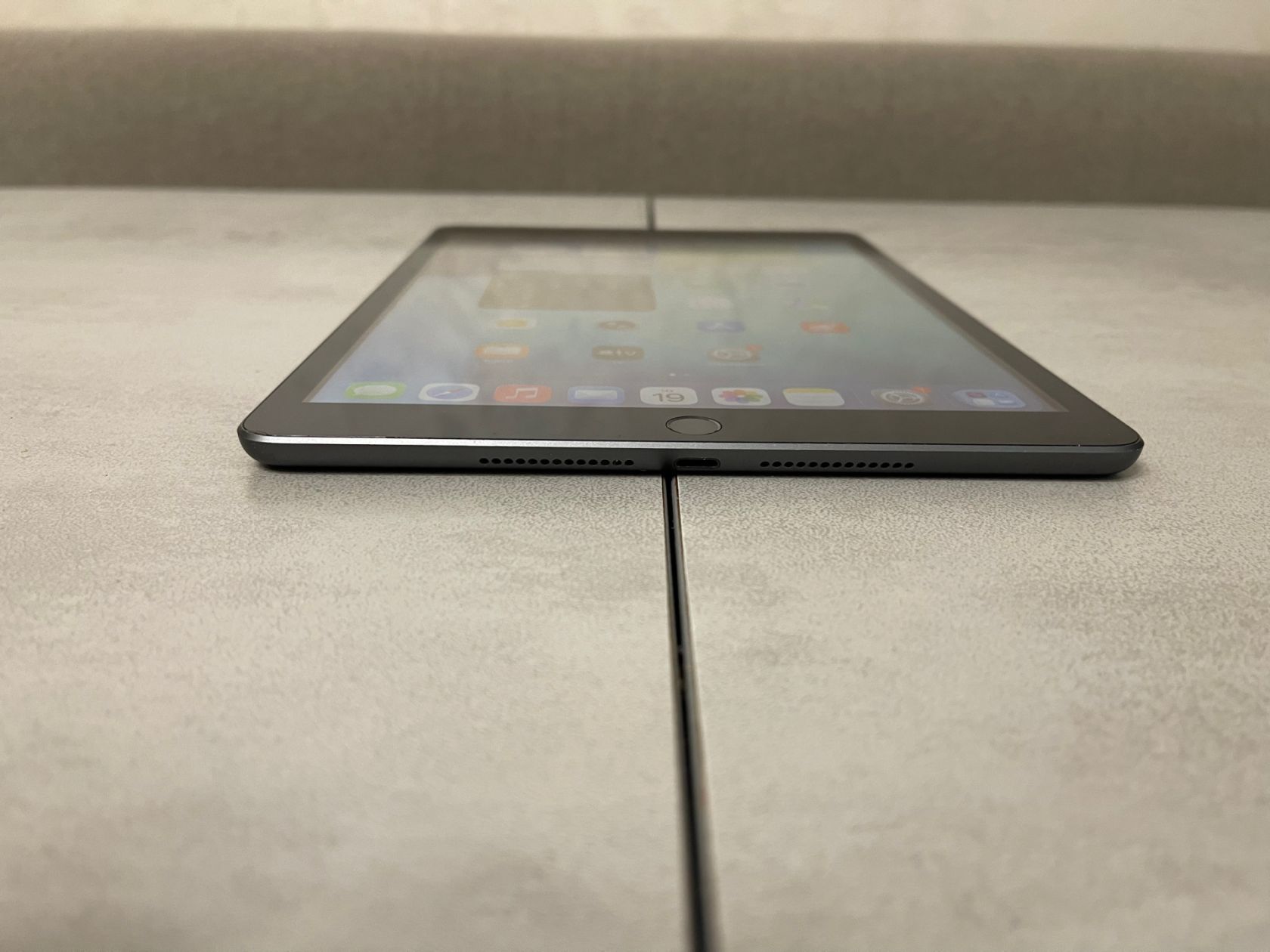 Планшет Apple iPad A2603 MK663LL/A  (9 Gen), 10.2", A13 Bionic, 64GB, 4G LTE - фото фото фото 1