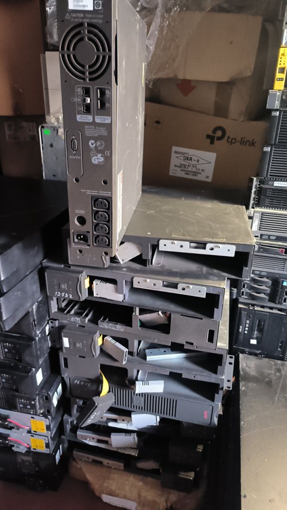 Безперебійники ДБЖ APC Smart UPS SC 1000 SC1000i - фото фото фото 2