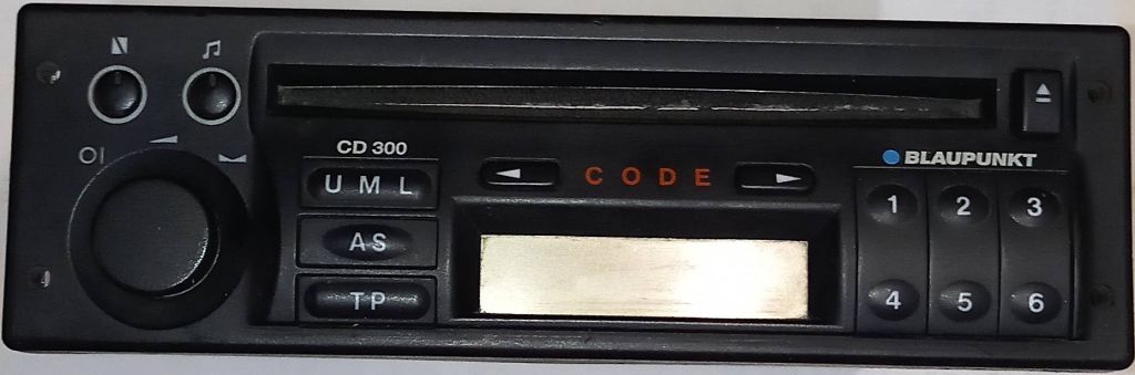 Автомагнітола Blaupunkt CD 300 НЕРОБОЧА - фото фото фото 0