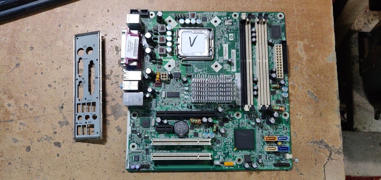 Мат. плата HP Maverick/Silverado Rev:0B LGA775 4DDR2 № 221912 - фото фото фото 0