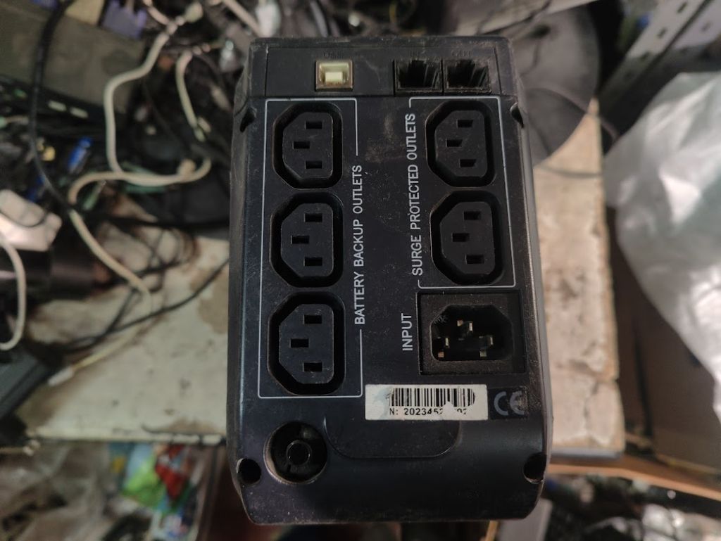 ИБП Бесперебойник UPS 825 VA / ВА Powercom Imperial IMD-825AP № 24261220 - фото фото фото 1