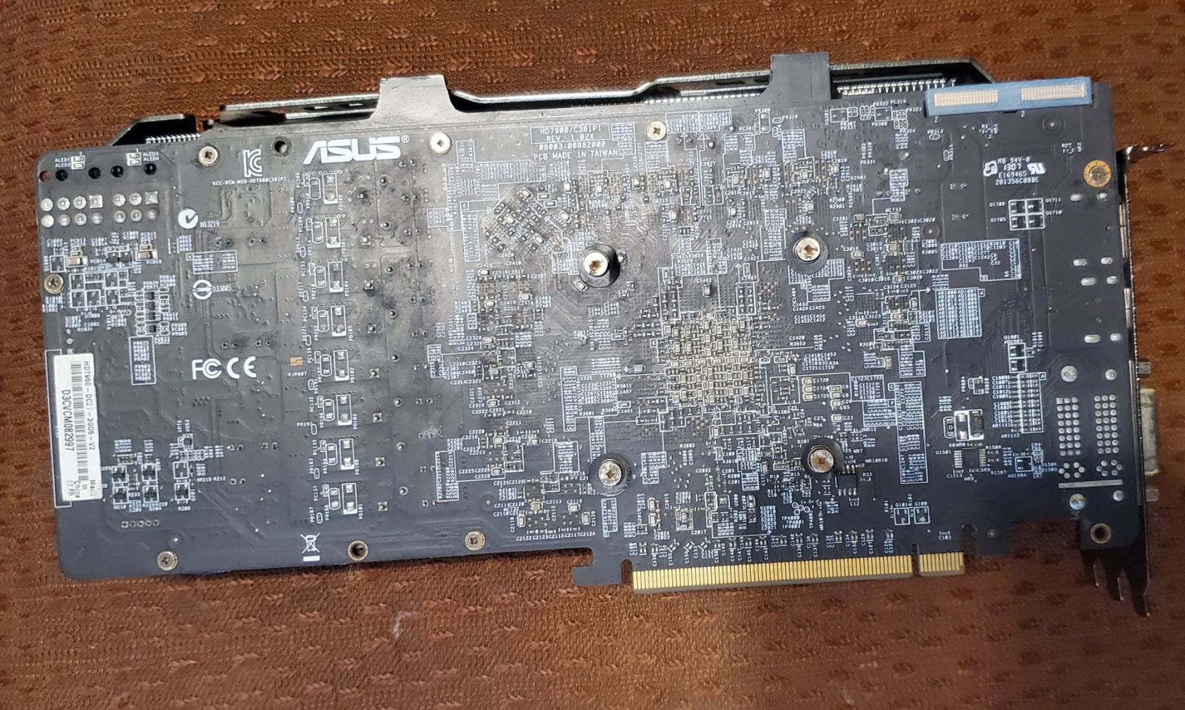 Видеокарта HD7950 3Gb Ddr5 Asus - фото фото фото 8