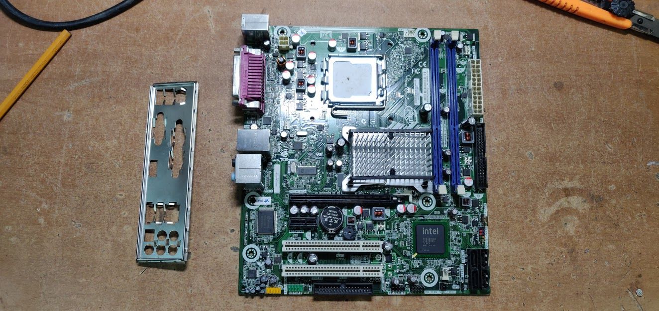 Мат. плата Intel DG41KR LGA775 G41 PCI-E+SVGA+HDMI+GbLAN SATA MicroATX 2DDR3 № 212903 - фото фото фото 0