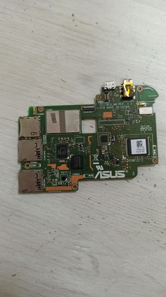 Плата Asus K012 / FE170CG НЕ РОБОЧА - фото фото фото 0