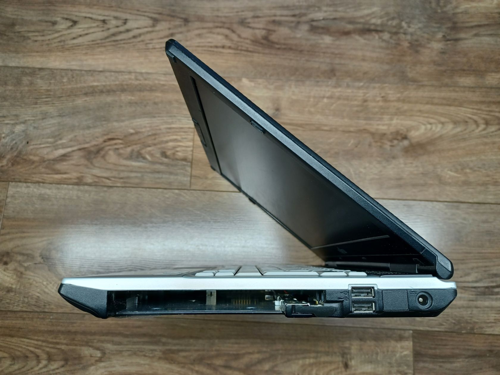 Ноутбук Fujitsu Lifebook S751 №73 - фото фото фото 4