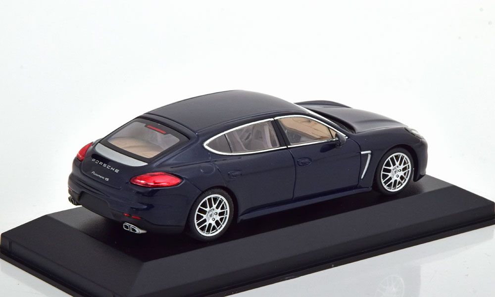 Minichamps 1:43 Porsche Panamera 4S Executive  (2014) dark blue metallic - фото фото фото 1
