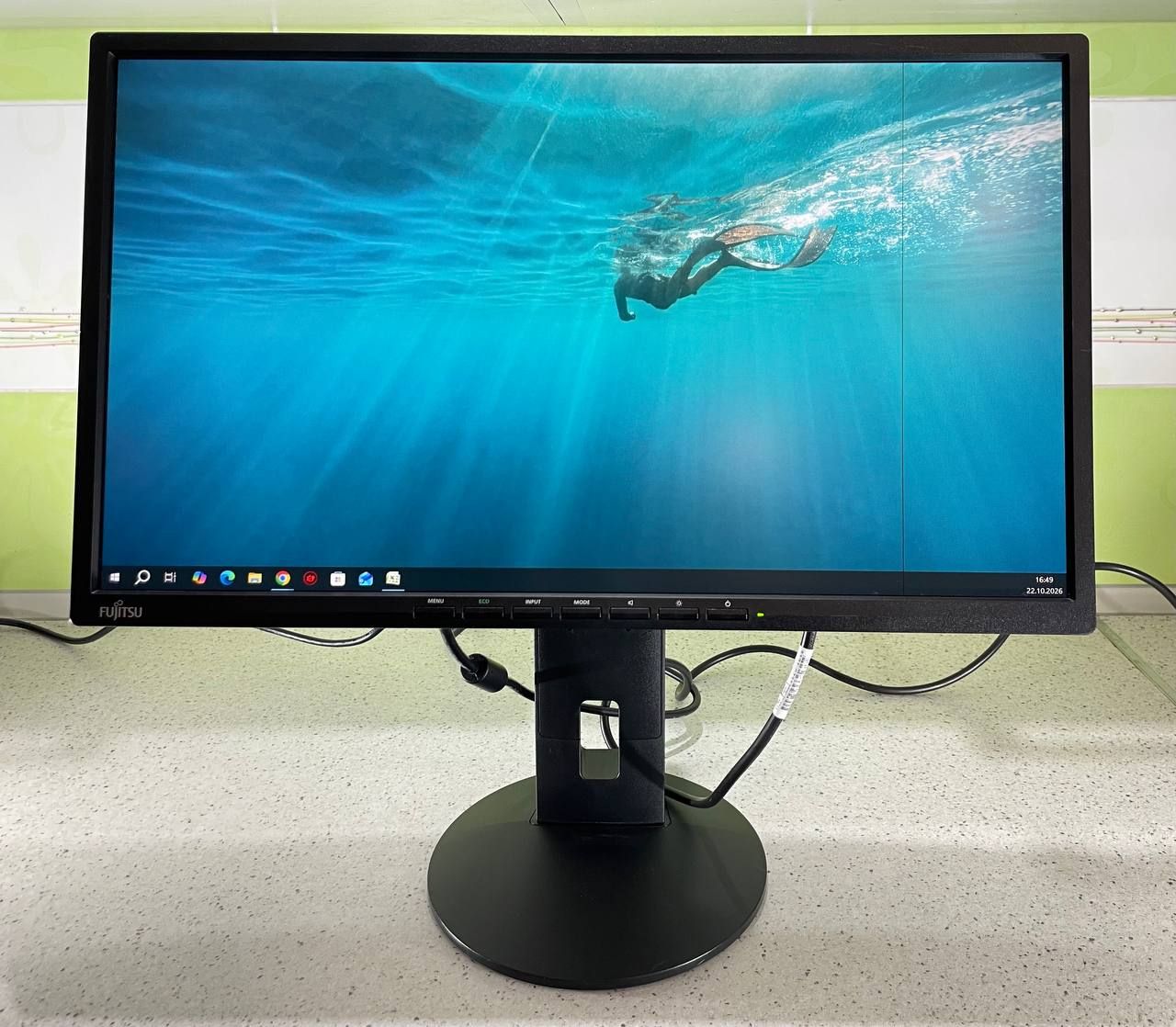 Монітор Fujitsu B22-8 TS Pro 21.5" FHD IPS LED  (277) - фото фото фото 0