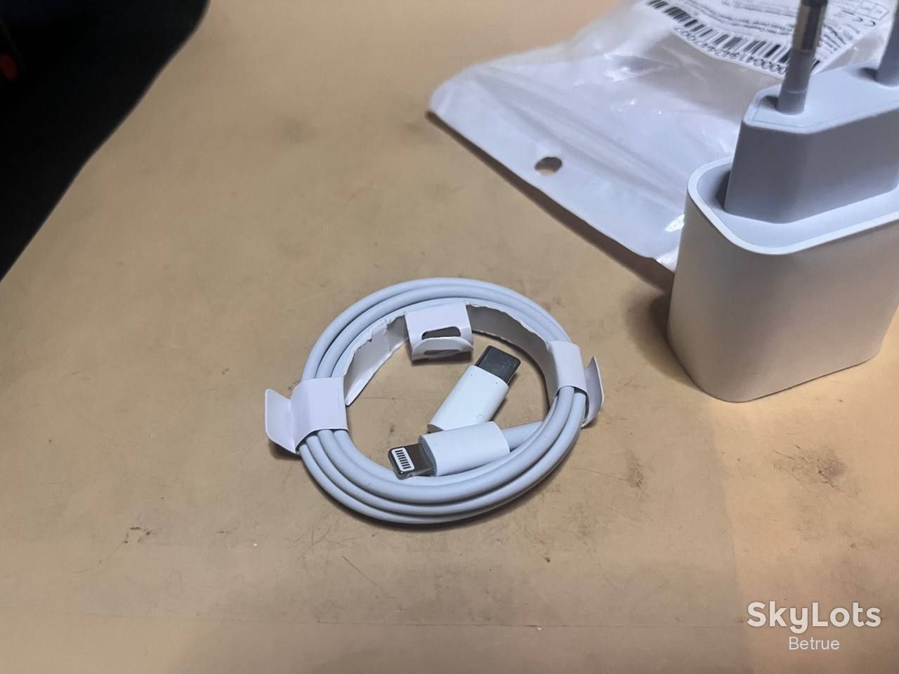 Зарядний пристрій PD 20W + кабель USB-C to Lightning для iPhone Швидка зарядка    (19997) - фото фото фото 6