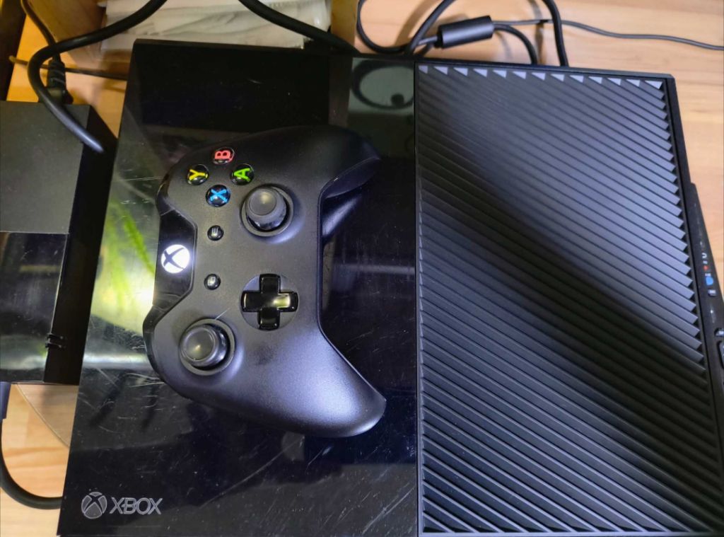 Xbox One 512 GB - фото фото фото 3