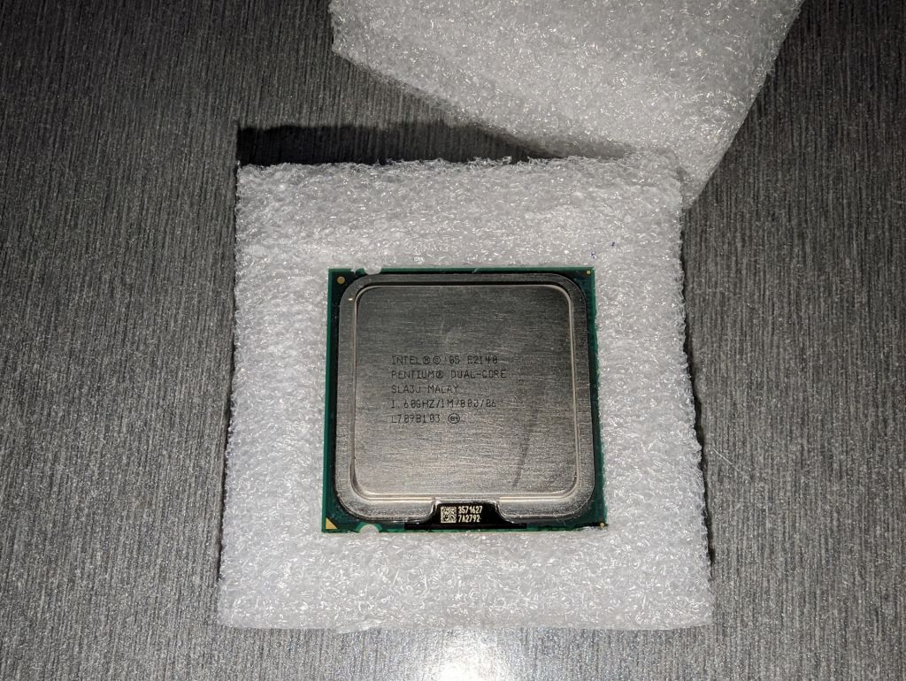 Intel Pentium Dual-Core E2140 1,6GHz/1M/800 - фото фото фото 0