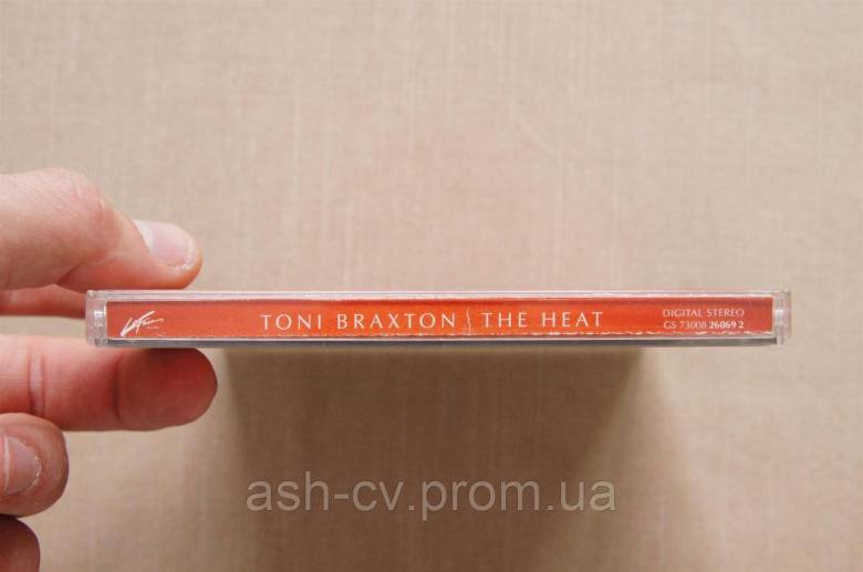 Музичний диск CD. Toni Braxton - The heat - фото фото фото 1