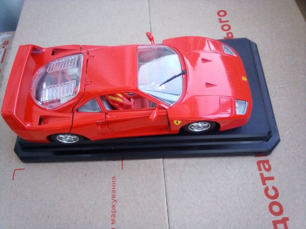 Ferrari F40 by Bburago 1:24 - фото фото фото 1