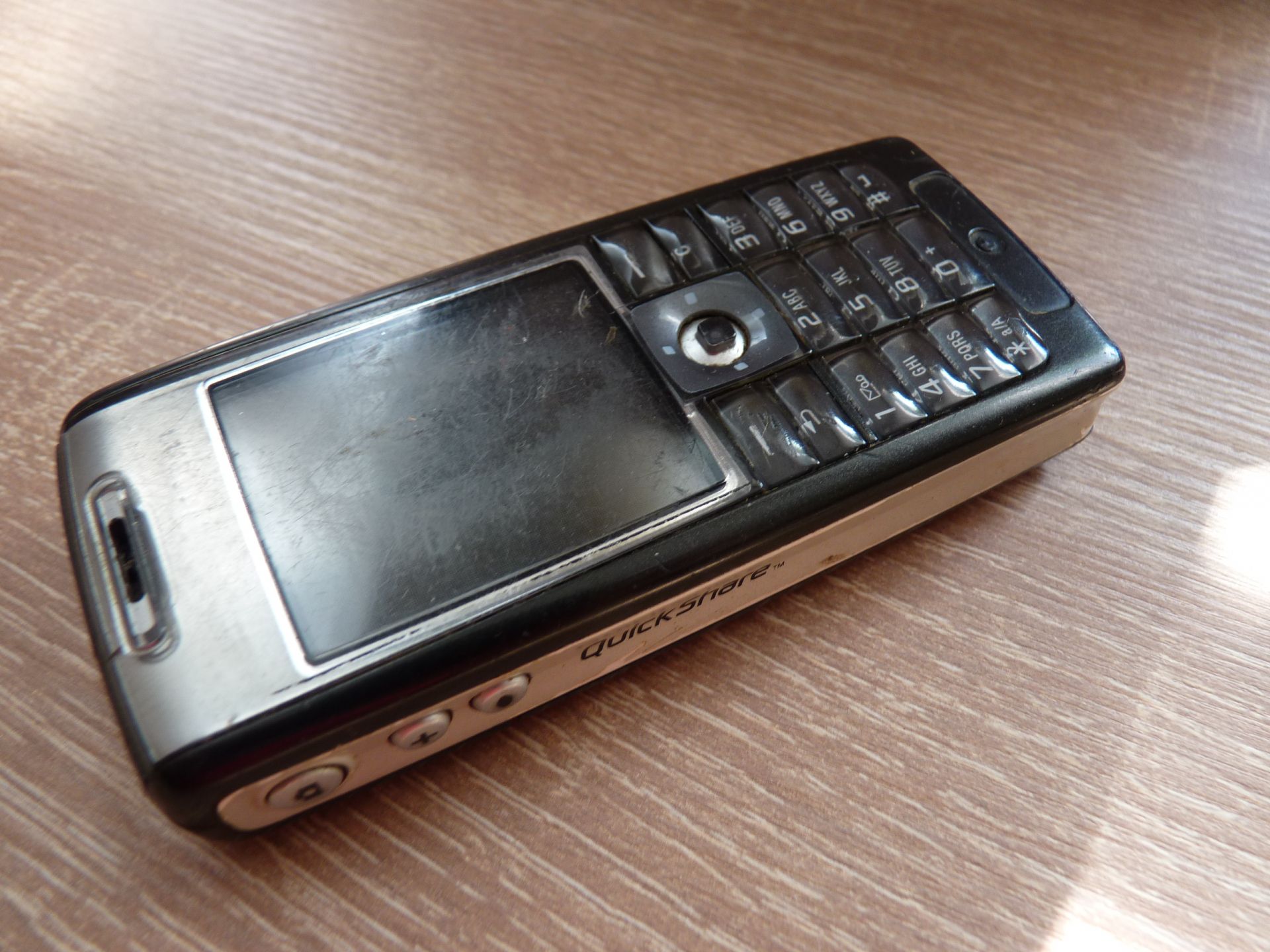 Мобильный телефон Sony Ericsson T630 - фото фото фото 2