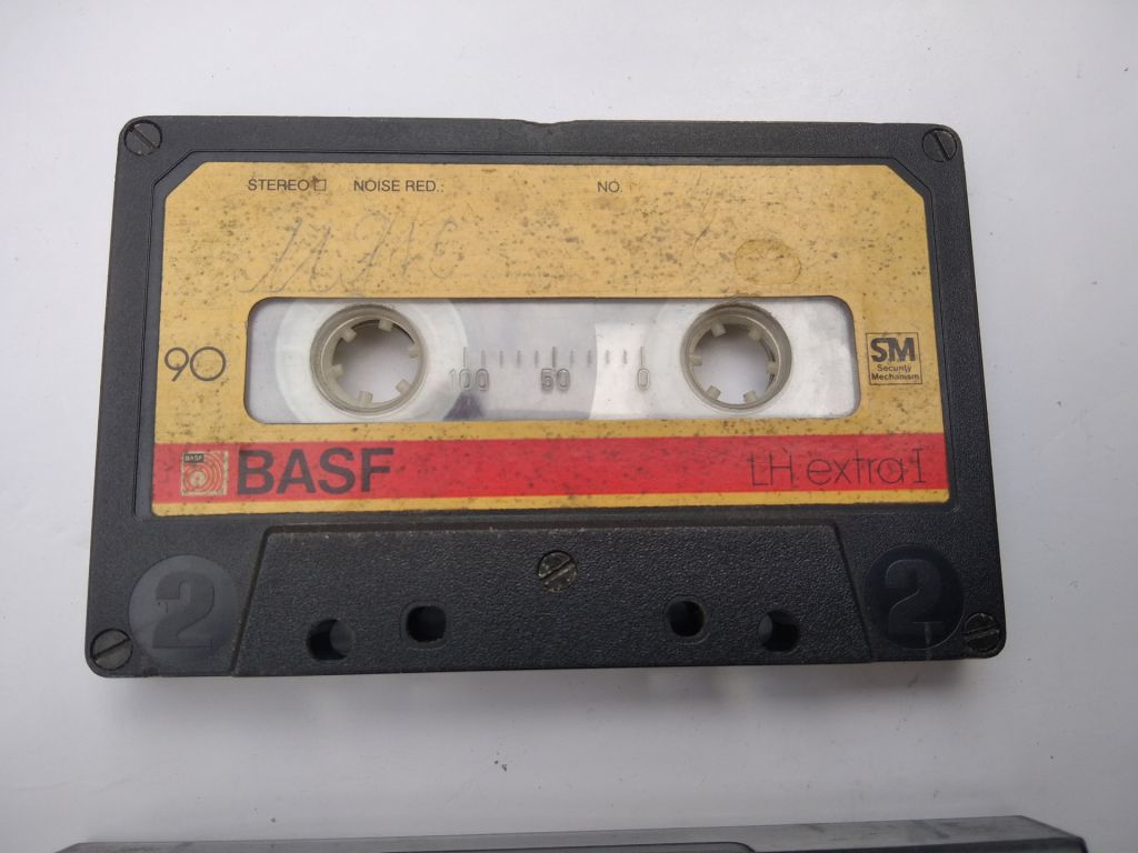 Кассеты магнитофонные BASF. Аудио кассета BASF .  Аудиокассеты. - фото фото фото 1