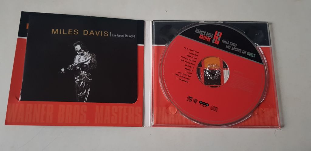 Miles Davis Live Around The World CD фірмовий - фото фото фото 2