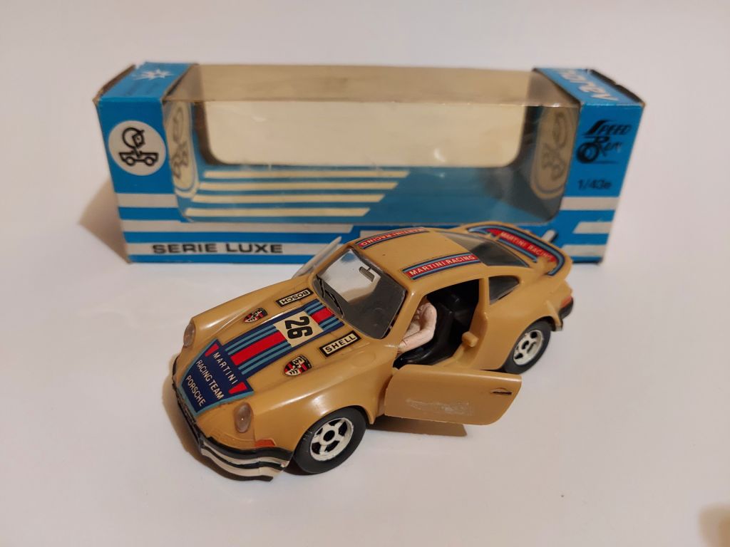 Norev 1:43  (plastic) Porsche Carrera RSR Martini - фото фото фото 5