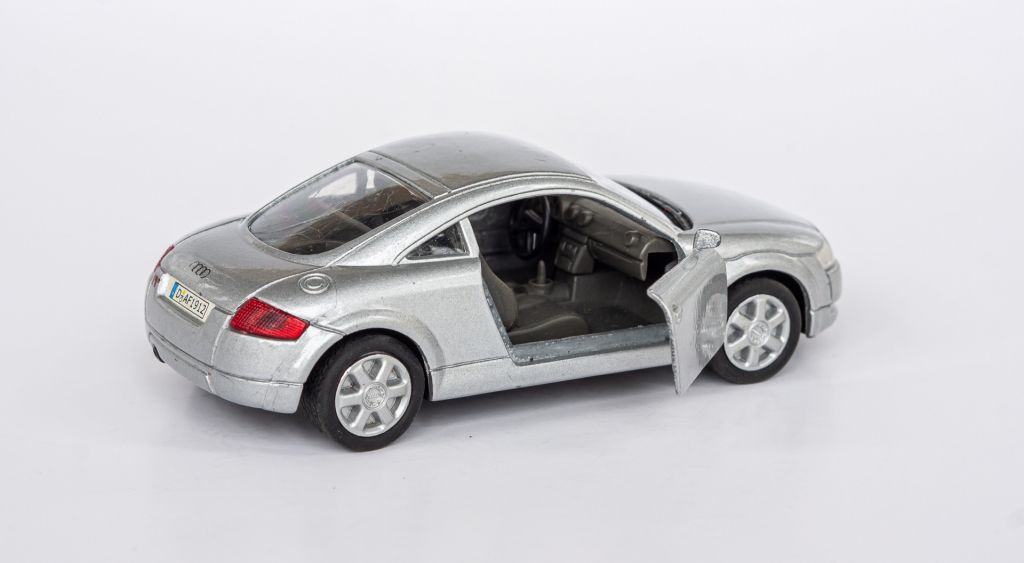 1:35 AUDI TT 8N 1998-2006 silver, WELLY #9740 - фото фото фото 5
