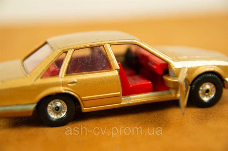 Модель, автомобіля, Opel, Senator, Corgi, Made in Great Britain - фото фото фото 2