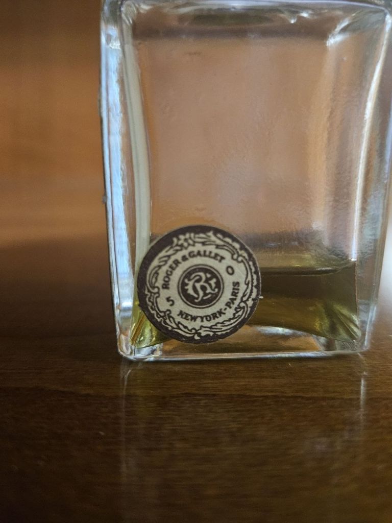 Vera Violetta Roger&amp;Gallet 37,5ml Essence - фото фото фото 4