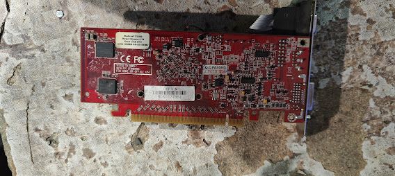 Видеокарта HIS Radeon X1300 HyperMemory II 64bit DDR2 128MB PCI-E № 241101315 - фото фото фото 2