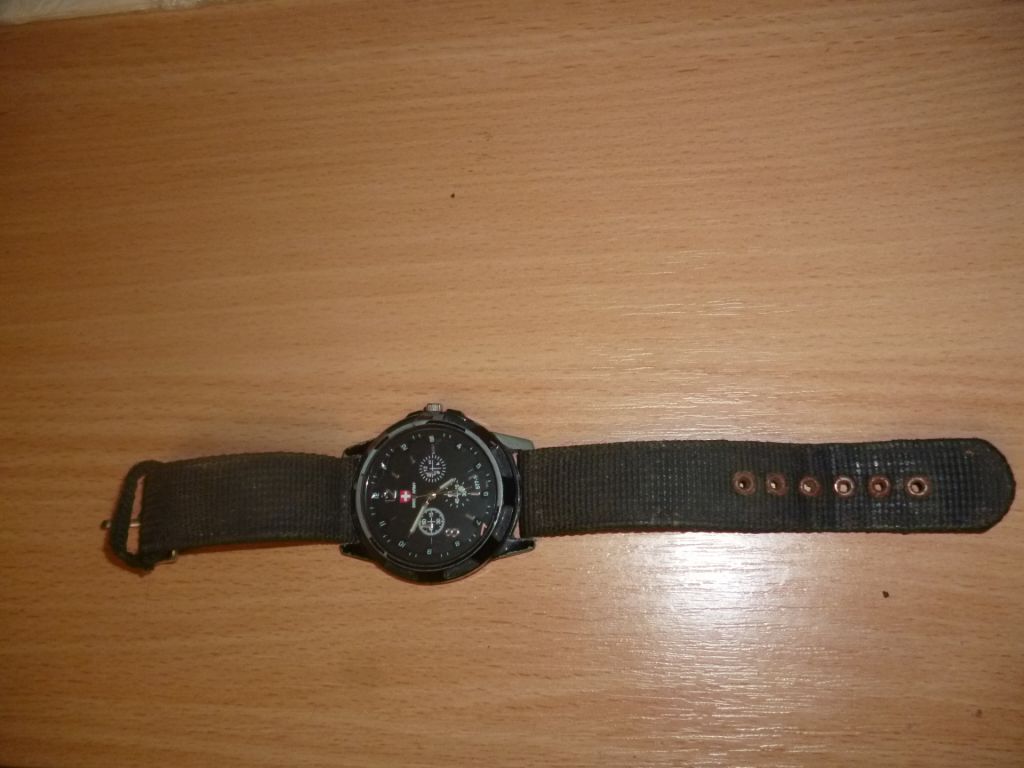 Часы SWISS ARMY 577 кварцевые - фото фото фото 0