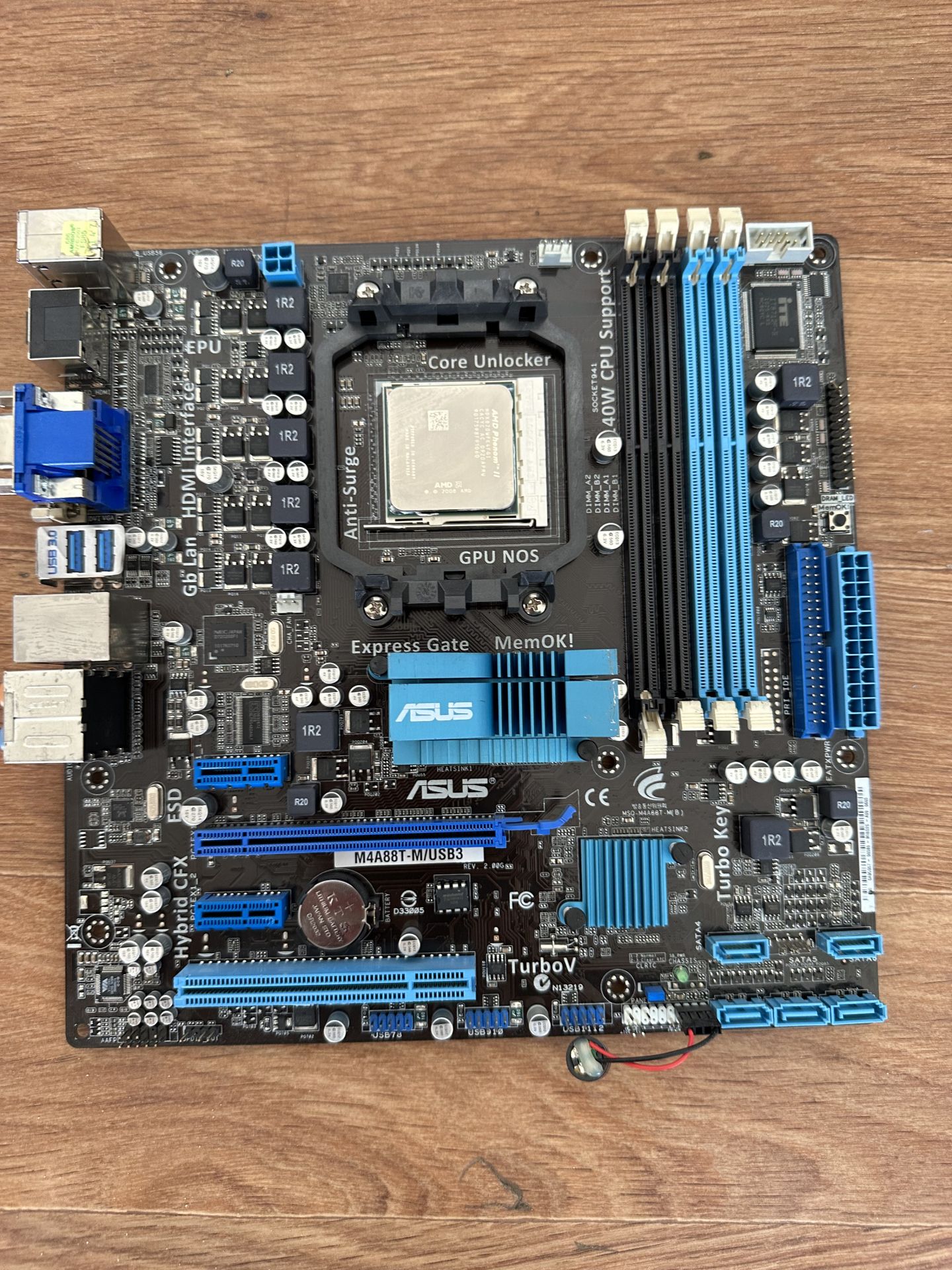 Материнська плата Asus M4A88T-M/USB3    (sAM3 Процесор AMD Phenom II X4 955 - фото фото фото 0