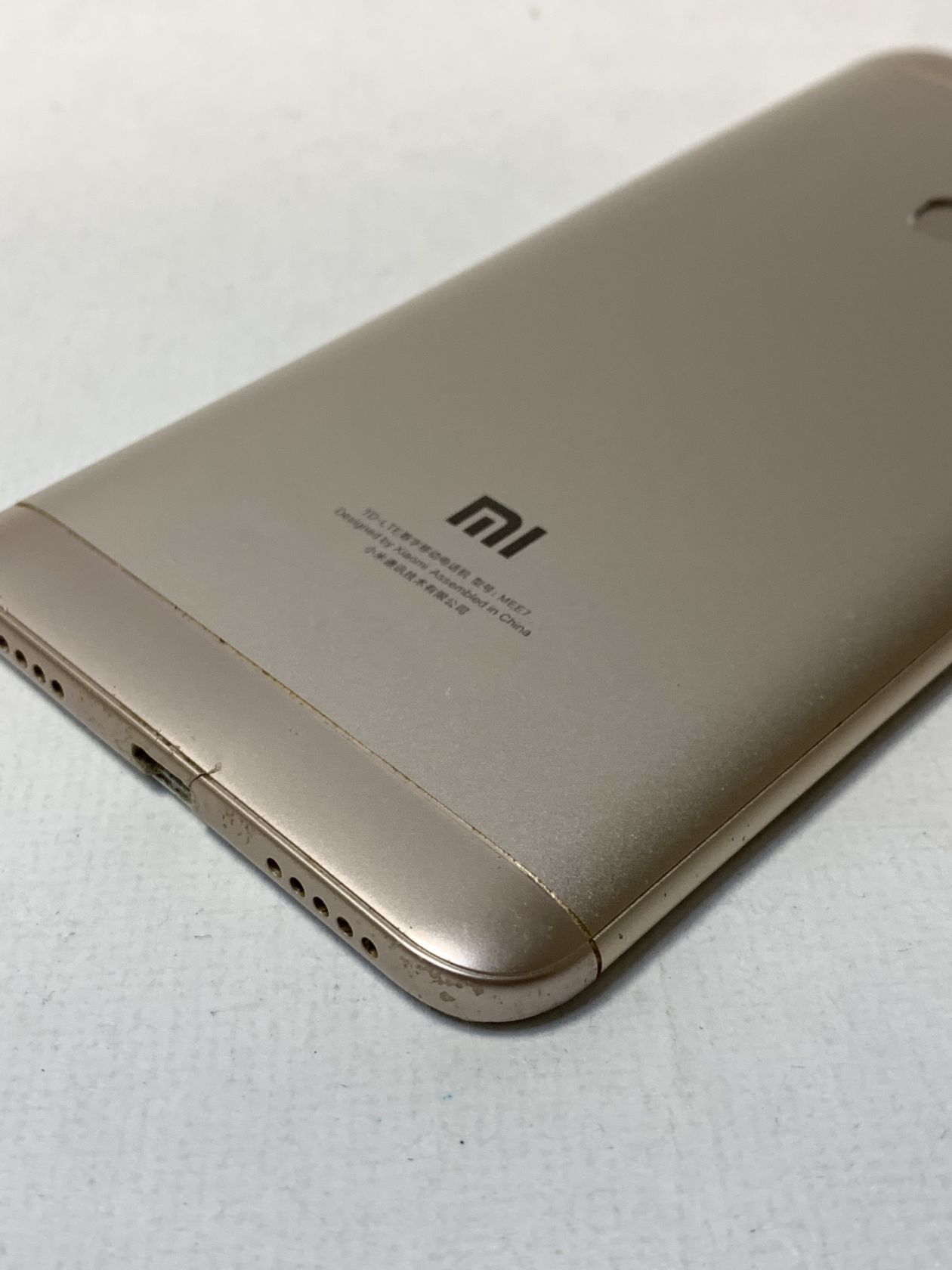 Xiaomi Redmi 5 Plus 4/64GB Gold Оригинал! - фото фото фото 2
