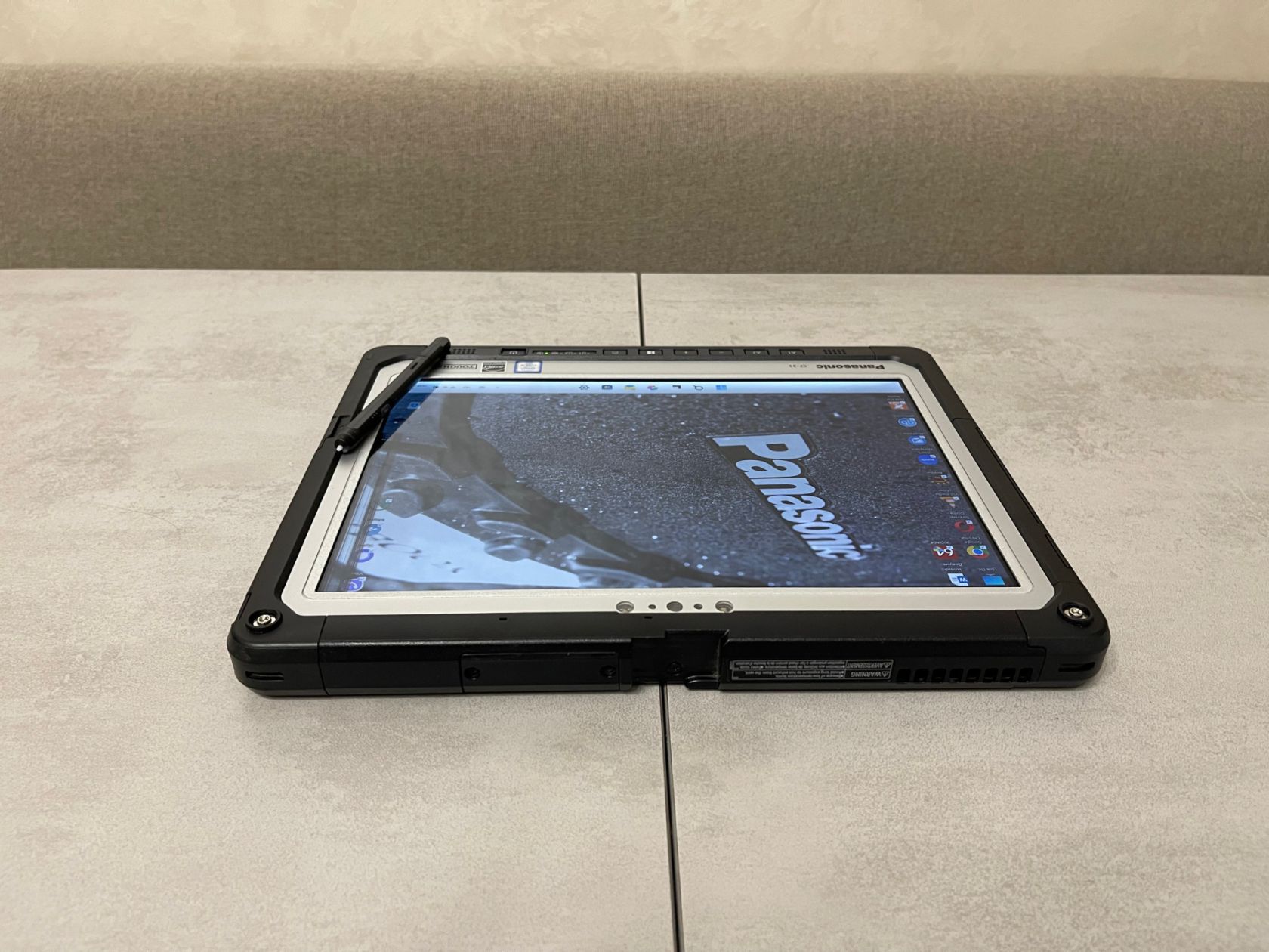 Захищений планшет Panasonic Toughbook CF-33, 12", i5-7300U, 16GB, 128GB, 4G LTE - фото фото фото 3