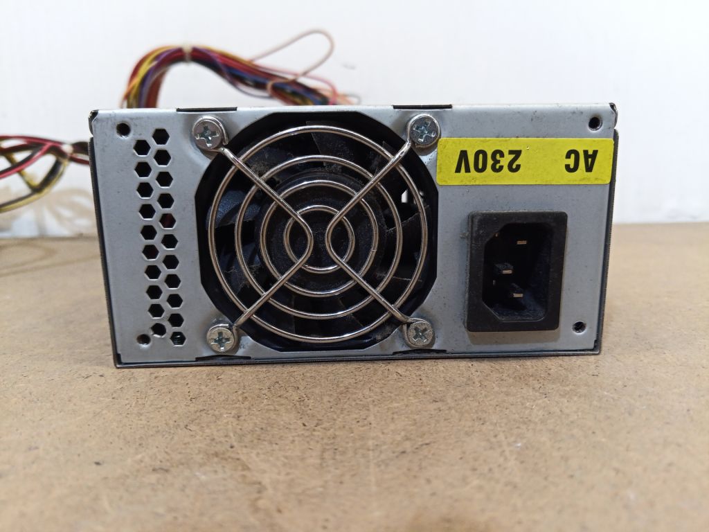 Б/У Блок живлення GAMEMAX 300W Model: ATX300 60Fan код.Б271 - фото фото фото 1