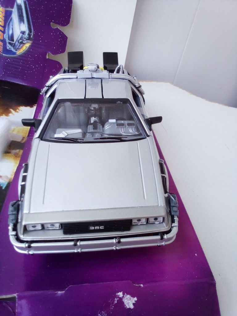 DELOREAN DMC-12 by Welly 1:24 - фото фото фото 3