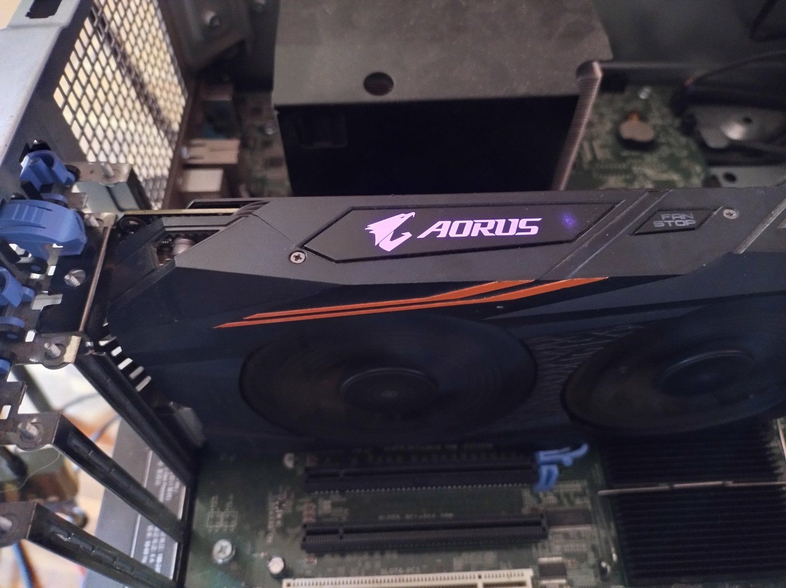 RX 580 8 Gb  Gigabyte Aorus - фото фото фото 0