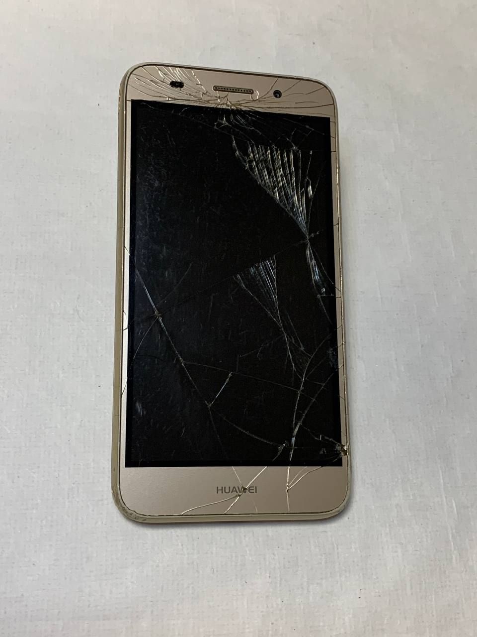 Huawei Y3 2017  (CRO-U00) - фото фото фото 0
