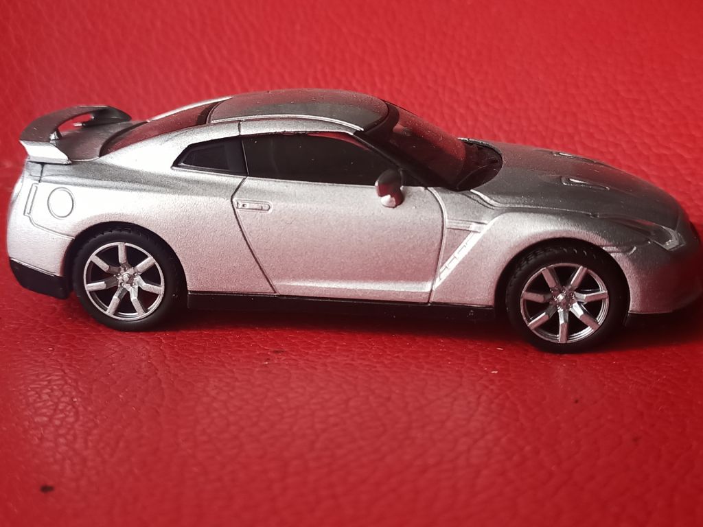 NISSAN GT-R 1 :43 DeAgostini - фото фото фото 5