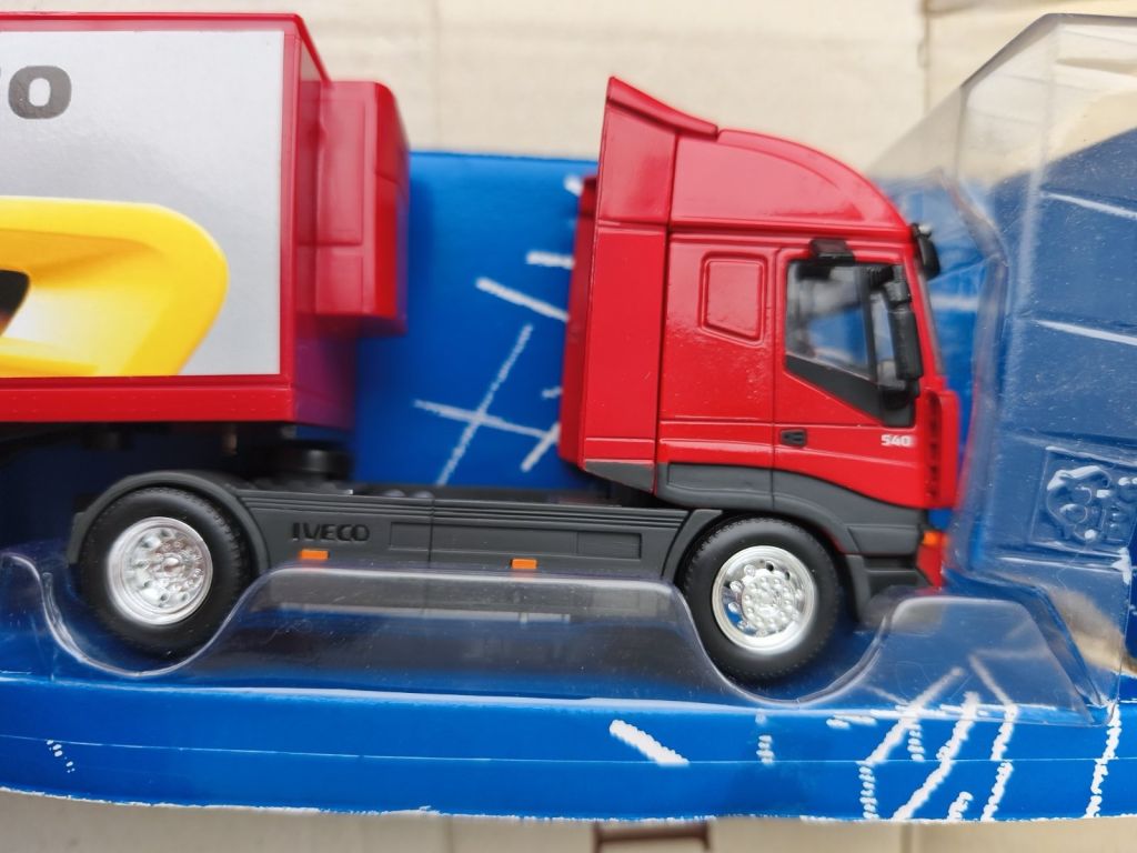 Iveco Stralis  by New Ray 1/43 - фото фото фото 3