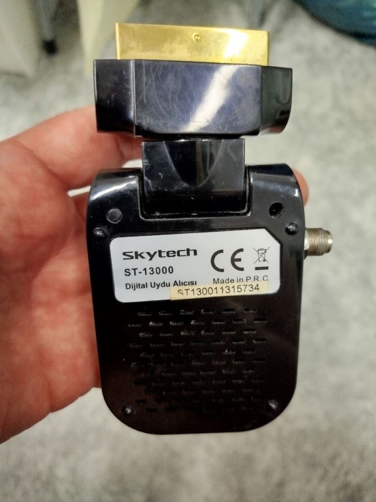 Супутниковий тюнер Skytech ST-13000 DVB-S2 + SCART - фото фото фото 3