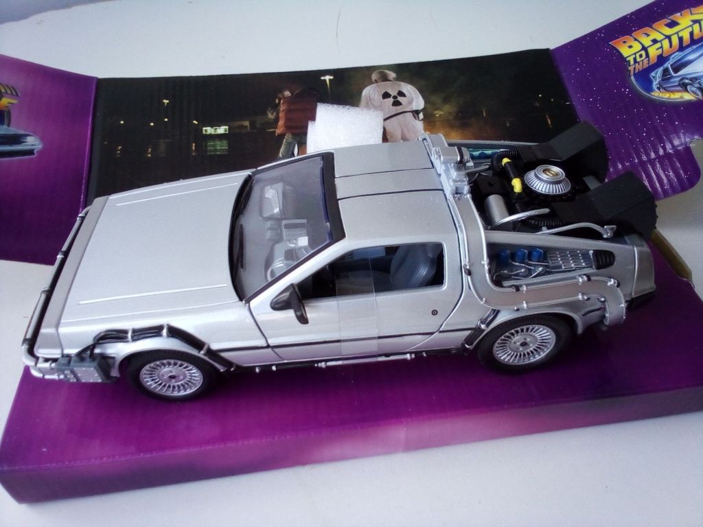 DELOREAN DMC-12 by Welly 1:24 - фото фото фото 0