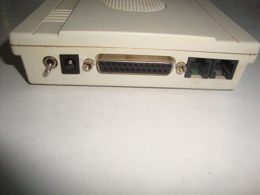 Hayes 5312HK External Accura 336/56K Fax Modem w/ Adapter - фото фото фото 7