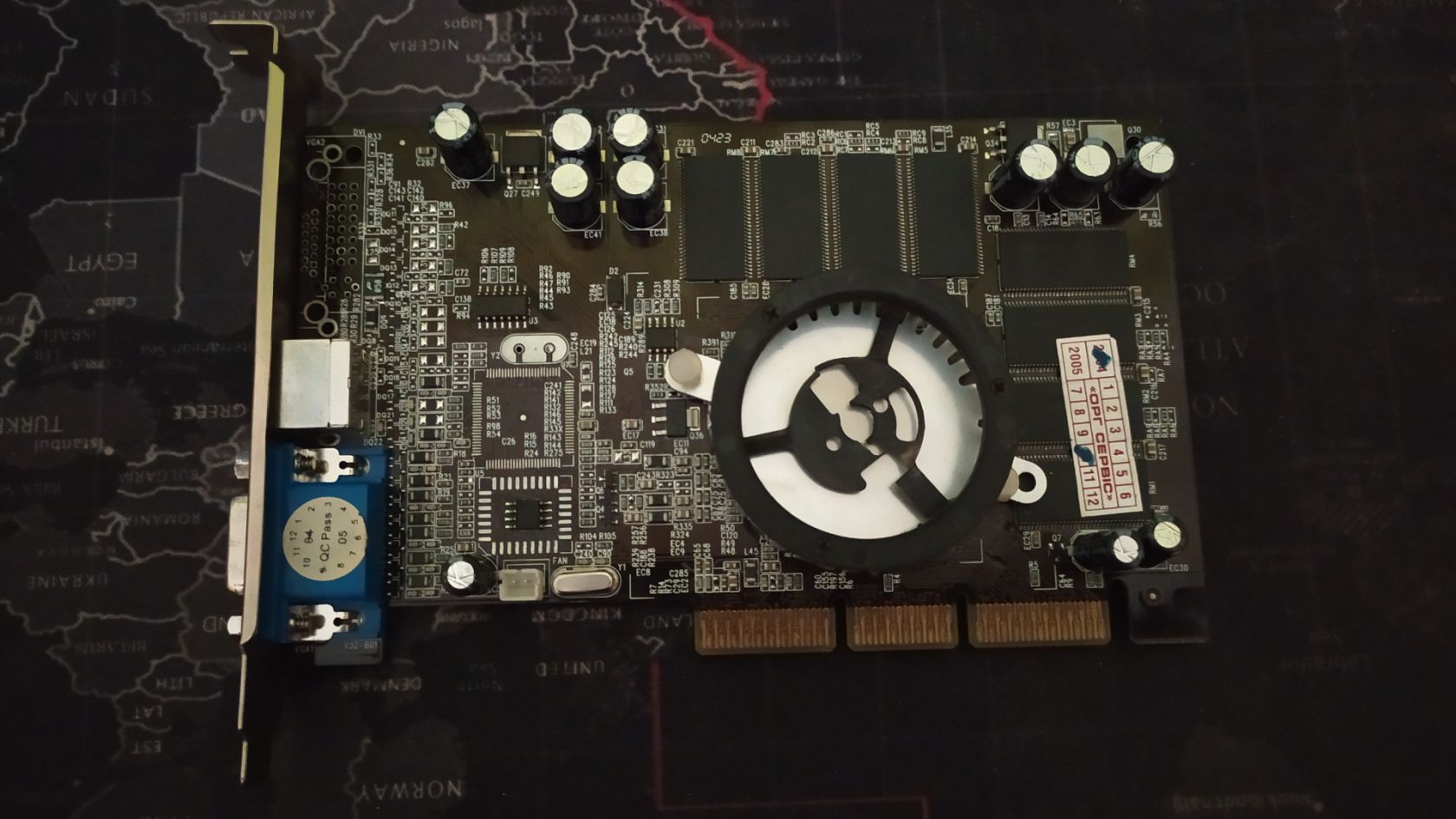 2 Відеокарти Radeon + FX5200 - фото фото фото 4