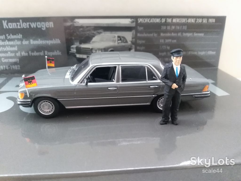 Mercedes-Benz 300SEL Helmut Schmidt 1974.Minichamps.1/43 - фото фото фото 1