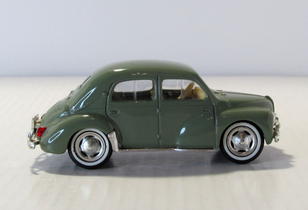Renault 4 CV, Solido. Made in France. 1:43 . Рено 4 CV - фото фото фото 4
